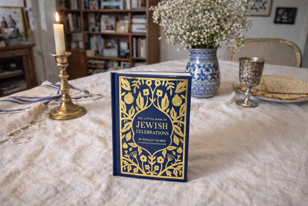The Little Book of Jewish Celebrations – Elegant Gift Book with Gold Foil Cover, Jewish Holidays & Traditions